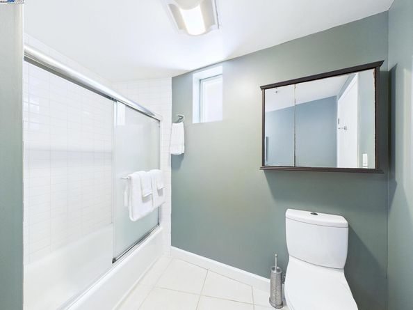 485 W Macarthur Blvd 201, Oakland CA 94609