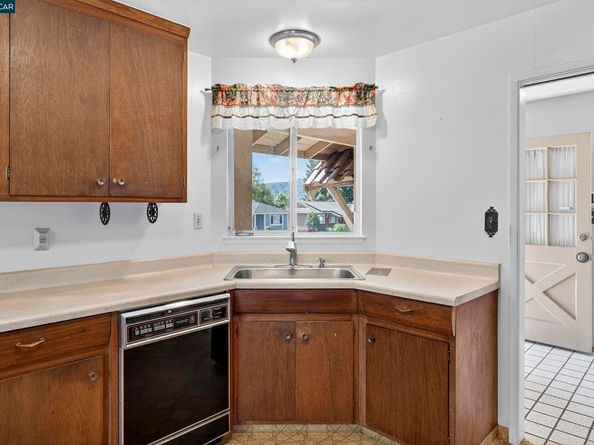 3415 May Rd, Richmond CA 94803