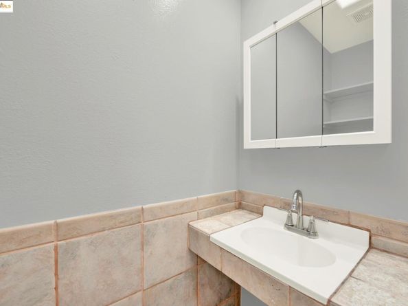 1337 24Th St, Richmond CA 94806