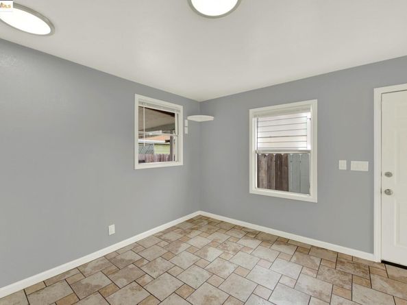 1337 24Th St, Richmond CA 94806