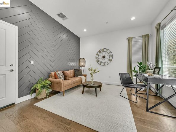 1496 Seawind Dr, Richmond CA 94804