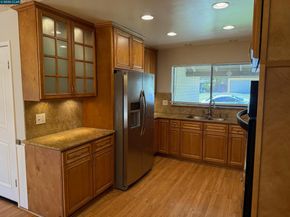 2722 Moyers Rd, Richmond CA 94806