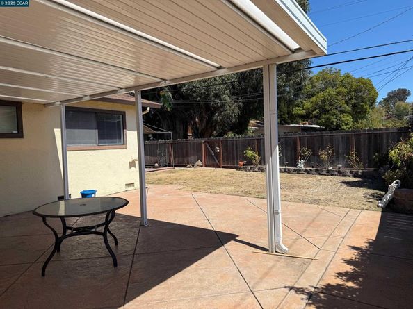 2722 Moyers Rd, Richmond CA 94806