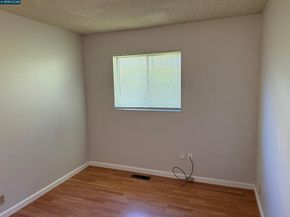2722 Moyers Rd, Richmond CA 94806