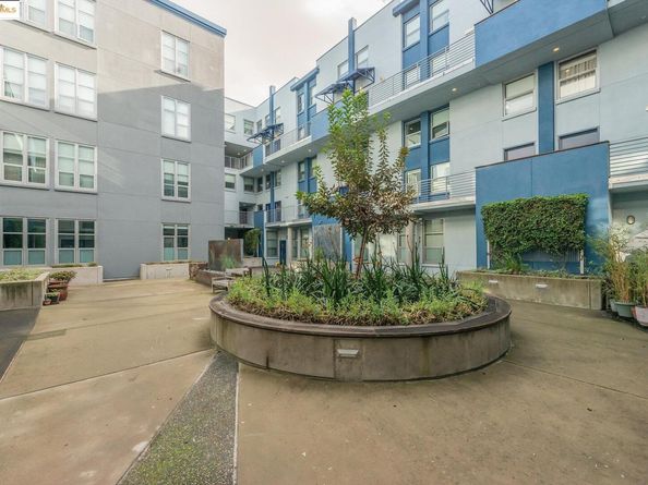 1001 46Th St 220, Emeryville CA 94608