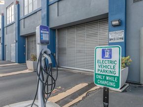 1001 46Th St 220, Emeryville CA 94608