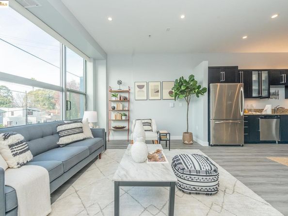 1001 46Th St 220, Emeryville CA 94608