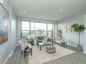1001 46Th St 220, Emeryville CA 94608