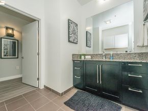 1001 46Th St 220, Emeryville CA 94608