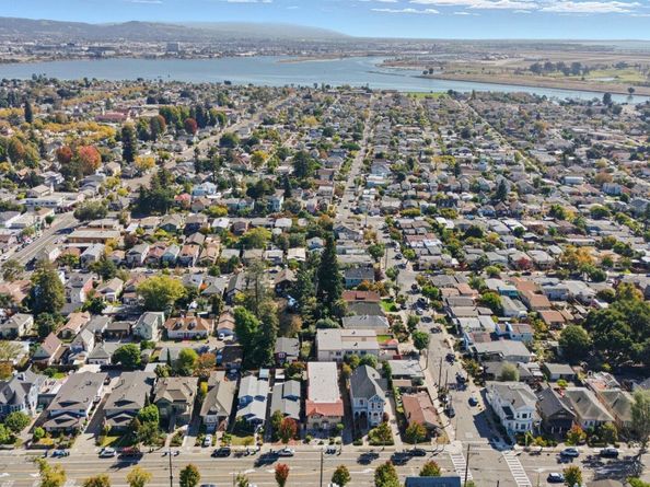 1210 Broadway A, Alameda CA 94501