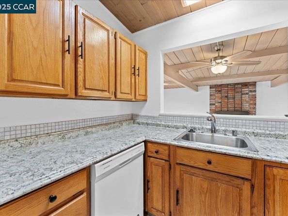 1655 Marlesta Rd, Pinole CA 94564