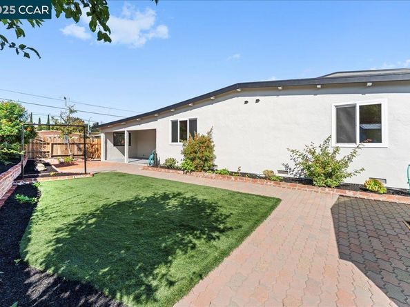 1655 Marlesta Rd, Pinole CA 94564
