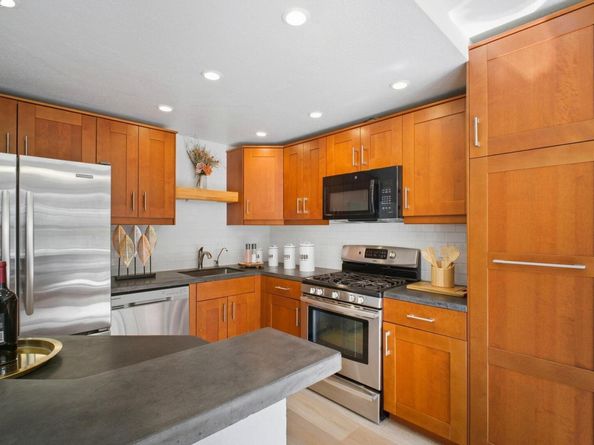 22 Sea Crest Terrace, Fremont CA 94536