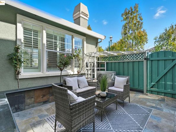 28530 Gulfport Cir, Hayward CA 94545