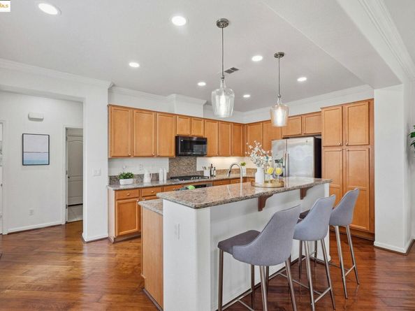 28530 Gulfport Cir, Hayward CA 94545