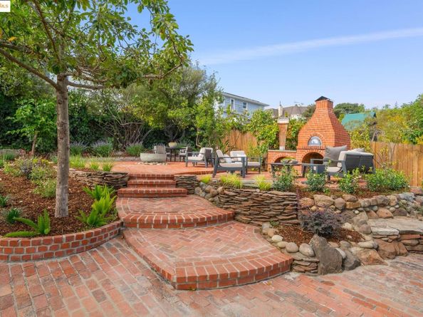 4081 Waterhouse Rd, Oakland CA 94602