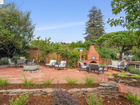 4081 Waterhouse Rd, Oakland CA 94602