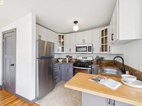 4081 Waterhouse Rd, Oakland CA 94602