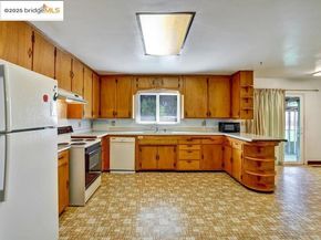 2151 Elm St, Livermore CA 94551