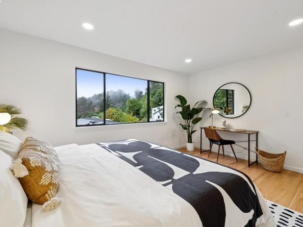 6724 Sobrante Road, Oakland CA 94611
