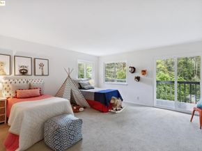 7250 Woodrow Dr, Oakland CA 94611