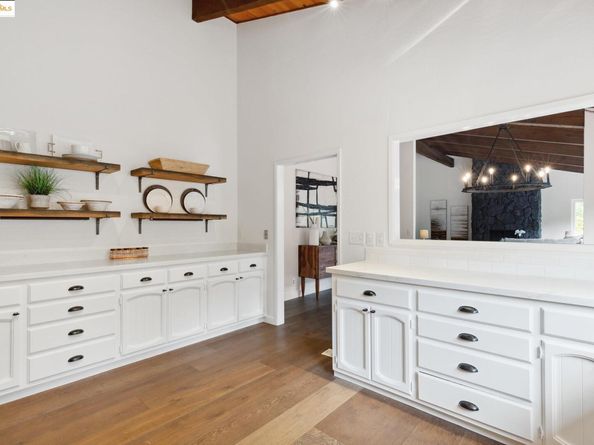 7250 Woodrow Dr, Oakland CA 94611