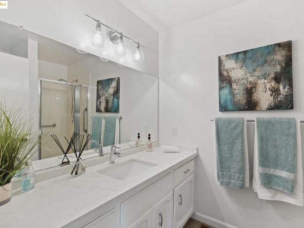 7250 Woodrow Dr, Oakland CA 94611