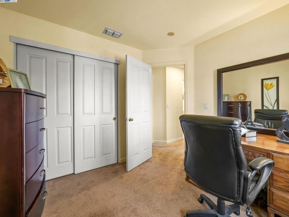 29288 Chance St, Hayward CA 94544