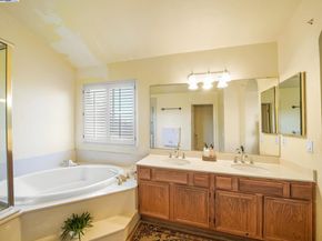 29288 Chance St, Hayward CA 94544