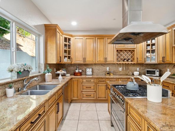 8600 Thermal St, Oakland CA 94605