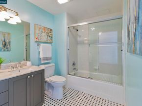 4395 Piedmont Ave P208, Oakland CA 94611
