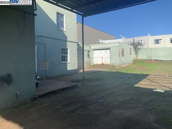 1278 Thomas Ave, San Francisco CA 94124