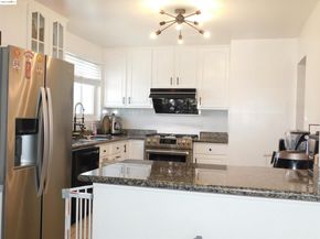 391 Imperial Dr, Pacifica CA 94044