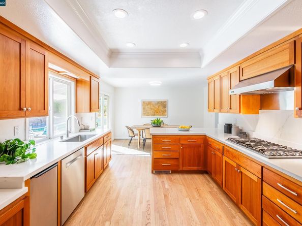 1600 Shangri La Ct., Lafayette CA 94549