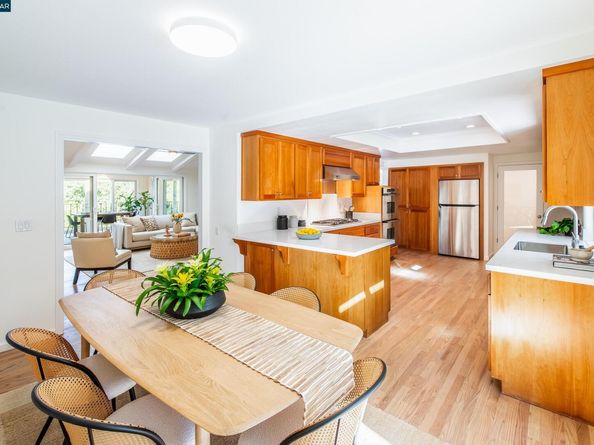 1600 Shangri La Ct., Lafayette CA 94549