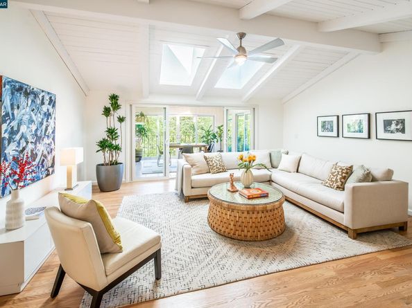 1600 Shangri La Ct., Lafayette CA 94549