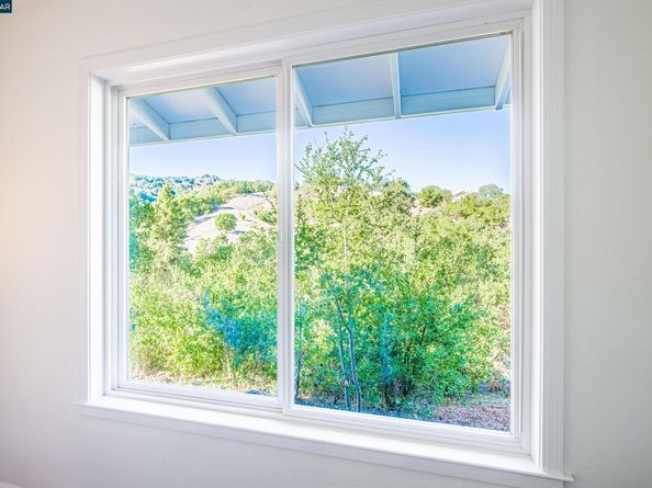 1600 Shangri La Ct., Lafayette CA 94549