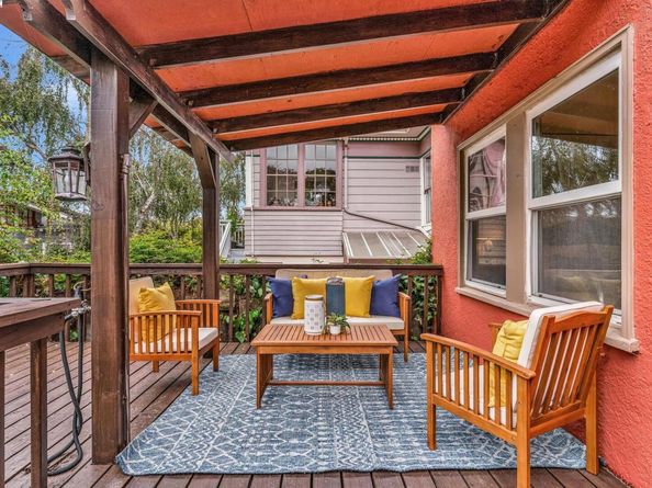 1128 Delaware St, Berkeley CA 94702