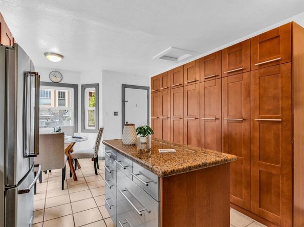 1128 Delaware St, Berkeley CA 94702