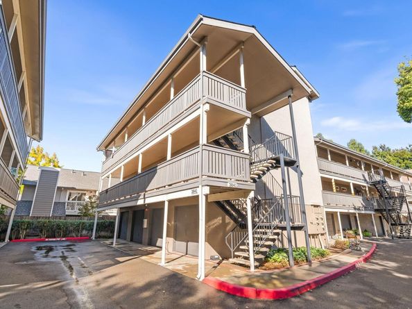 3841 Vineyard Ave. 18 / B, Pleasanton CA 94566