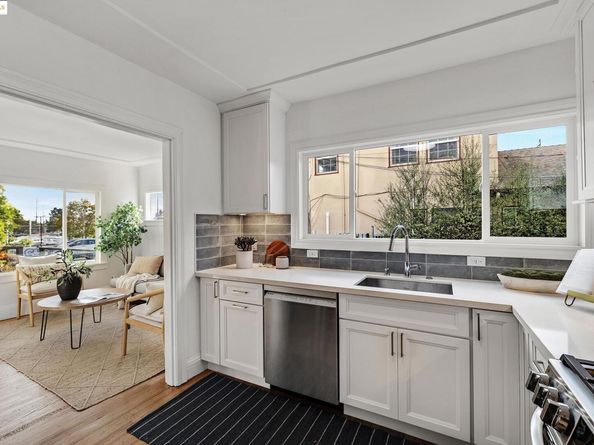 1515 Derby St, Berkeley CA 94703