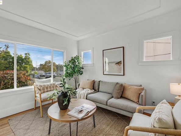 1515 Derby St, Berkeley CA 94703