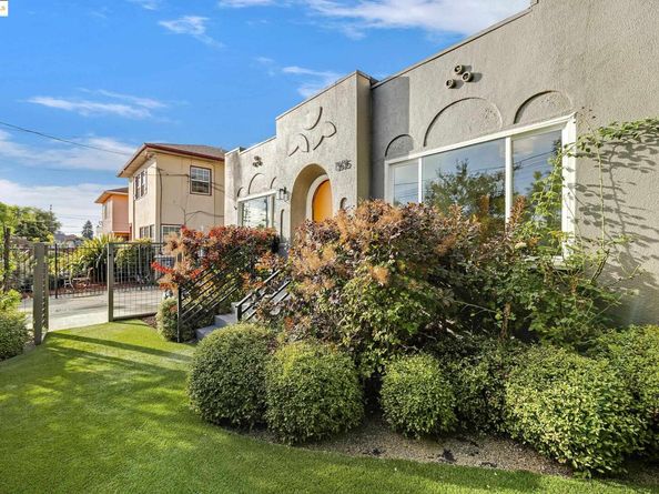 1515 Derby St, Berkeley CA 94703