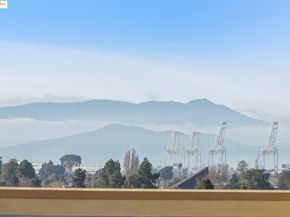 585 9th 422, Oakland CA 94607