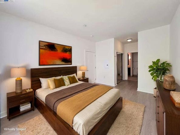 585 9th 422, Oakland CA 94607