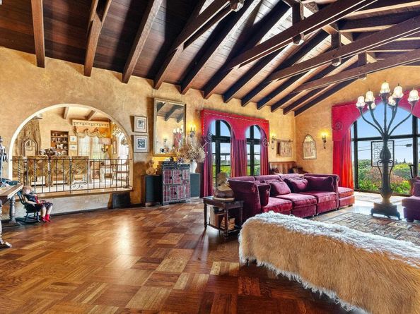 921 Warren Street, Hayward CA 94541