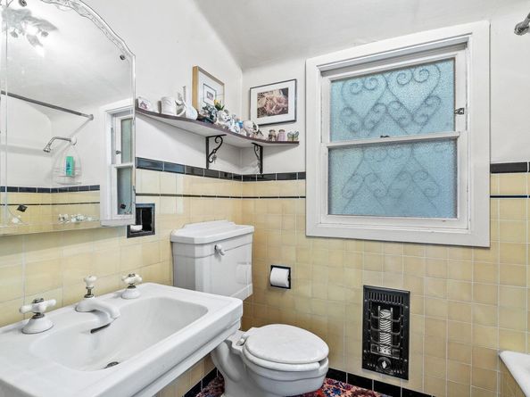 921 Warren Street, Hayward CA 94541