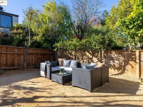 568 Vistamont Ave, Berkeley CA 94708