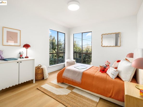 568 Vistamont Ave, Berkeley CA 94708