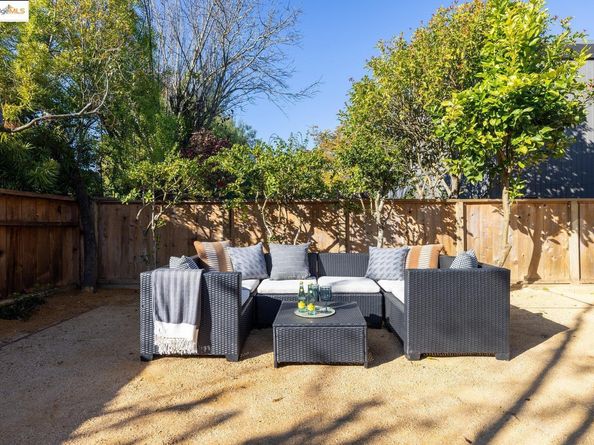 568 Vistamont Ave, Berkeley CA 94708